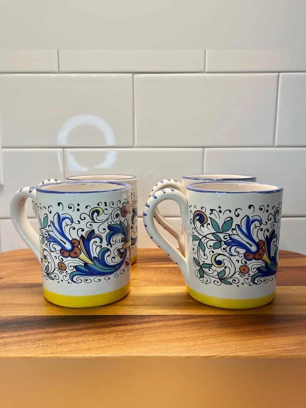 Set Of 4 Meridiana Ceramiche Italian Hand Painted Pottery Coffee/ Tea Mugs